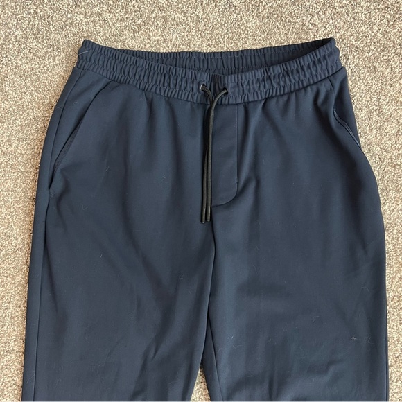 Old Navy Active Men’s Tapered Navy Joggers, Size Medium - Picture 2 of 9